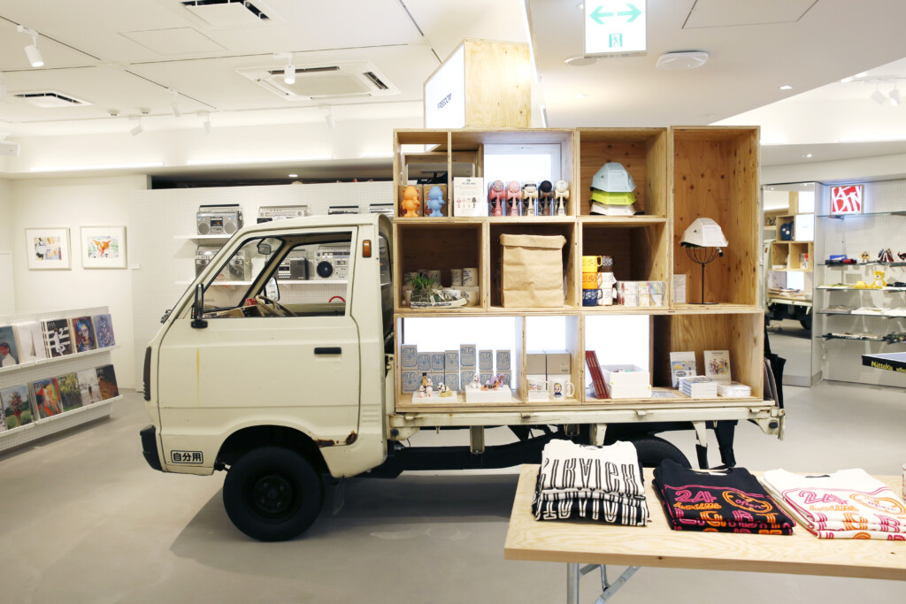 BEAMS JAPAN | From fashion to craft to culture, store introduces