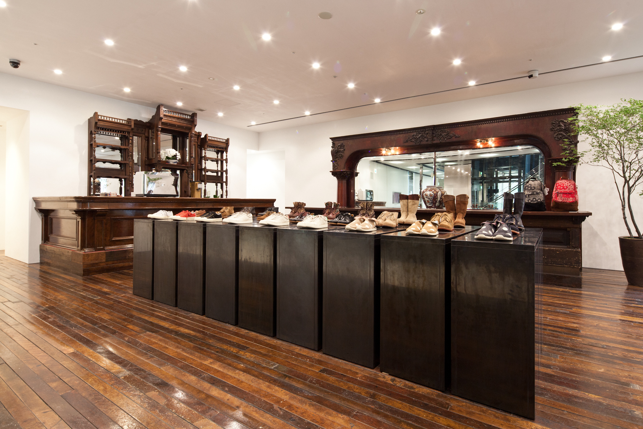 VISVIM | 原宿で出会う、世界が認めたこだわりのブーツやデニム